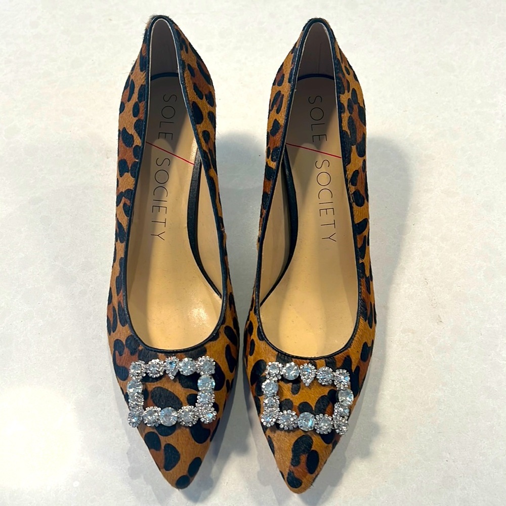 Leopard Pumps